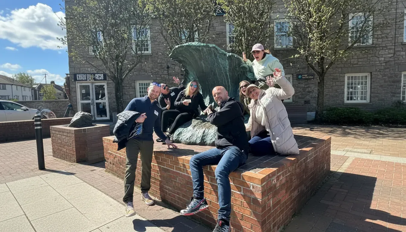 Corporate Team Building Scavenger Hunts | Cashunt
